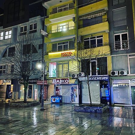 Hotel Venecia Apartments Sztruga Kültér fotó