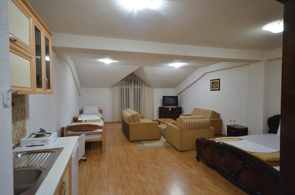 Hotel Venecia Apartments Sztruga Szoba fotó